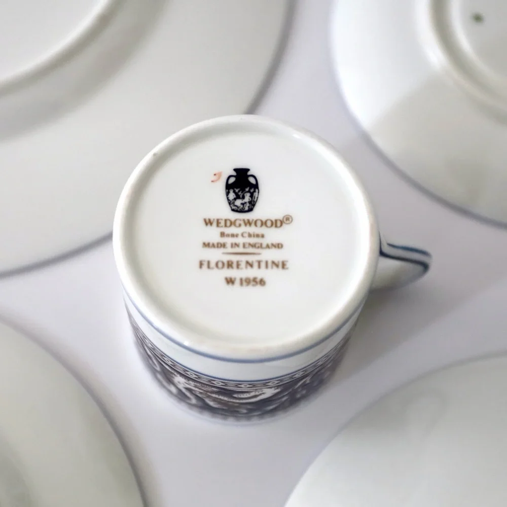 Wedgwood Florentine 6 Piece Place Setting Dark Blue Rim Plate Cups Saucers W1956